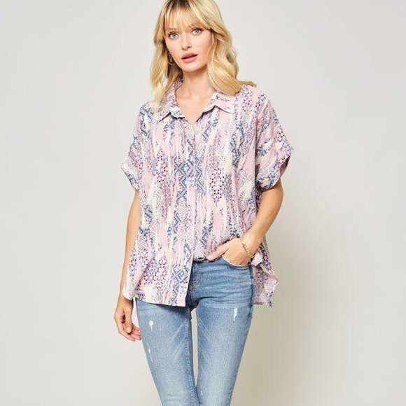 ⭐️Ornately Patterned Woven Top Blush ⭐️ - Picture 3 of 5